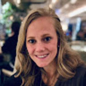 Meet your Posher, Courtney